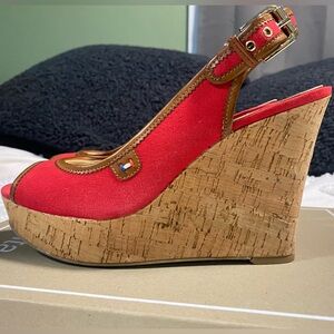 Red Platform Wedge Sz 7 Lk New